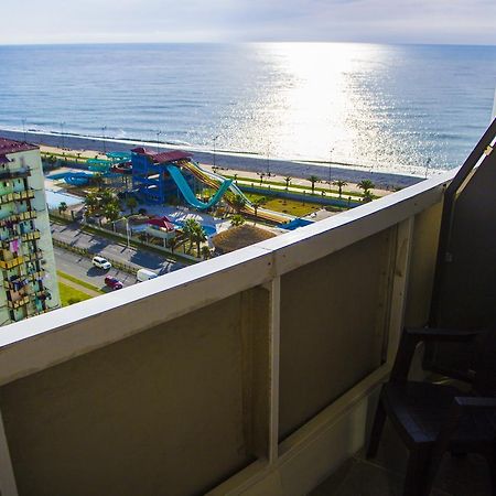 Apartament Denis In Apart-Otel Residenc 巴统 外观 照片